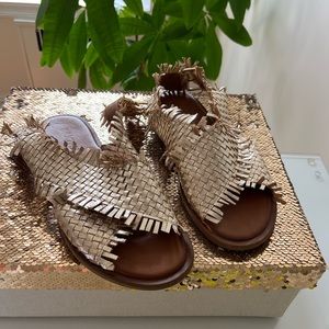 INUOVO sandals made in Italy, 39 size . Excellent condition, worn only once